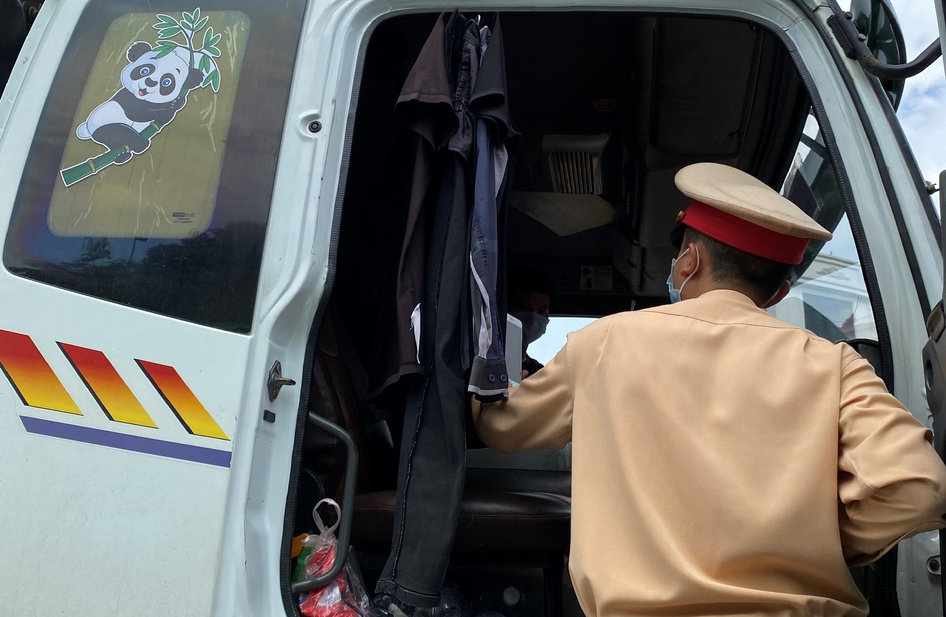 Chốt số 1 kiểm soát dịch bệnh Covid-19 liên ngành phát hiện 01 người không khai báo y tế